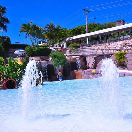 Diroma Resort Com Um Dia No Acqua Park Калдас-Новас Екстер'єр фото