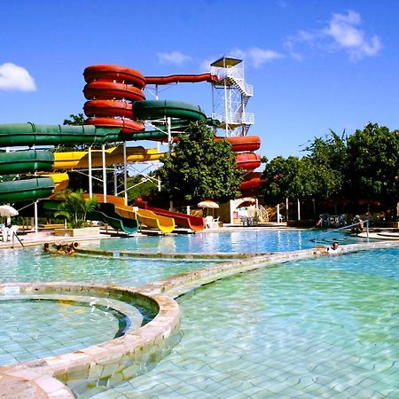 Diroma Resort Com Um Dia No Acqua Park Калдас-Новас Екстер'єр фото
