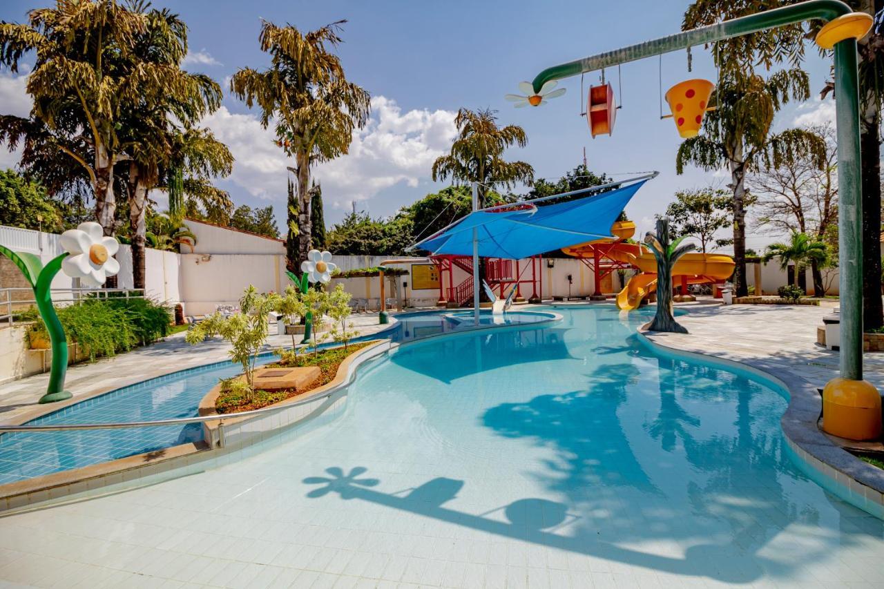 Diroma Resort Com Um Dia No Acqua Park Калдас-Новас Екстер'єр фото