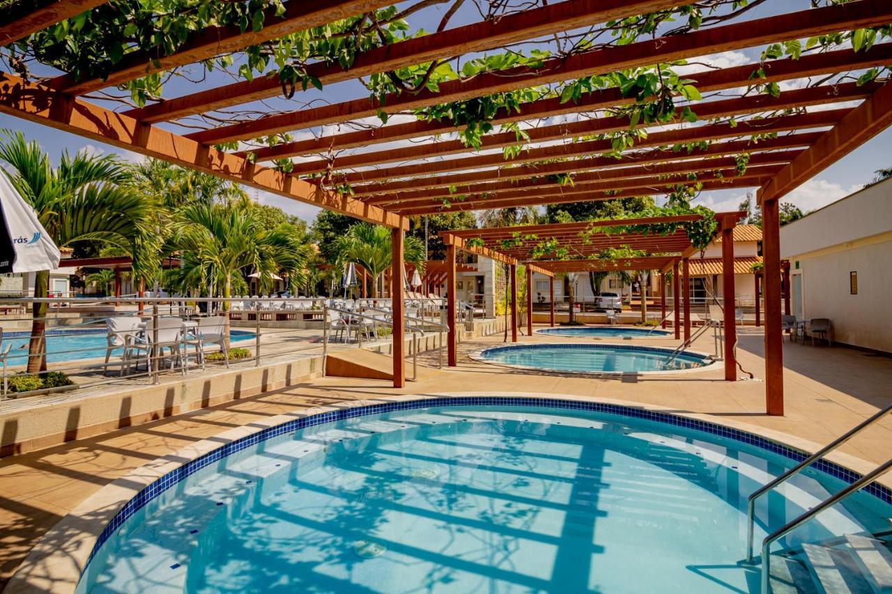 Diroma Resort Com Um Dia No Acqua Park Калдас-Новас Екстер'єр фото