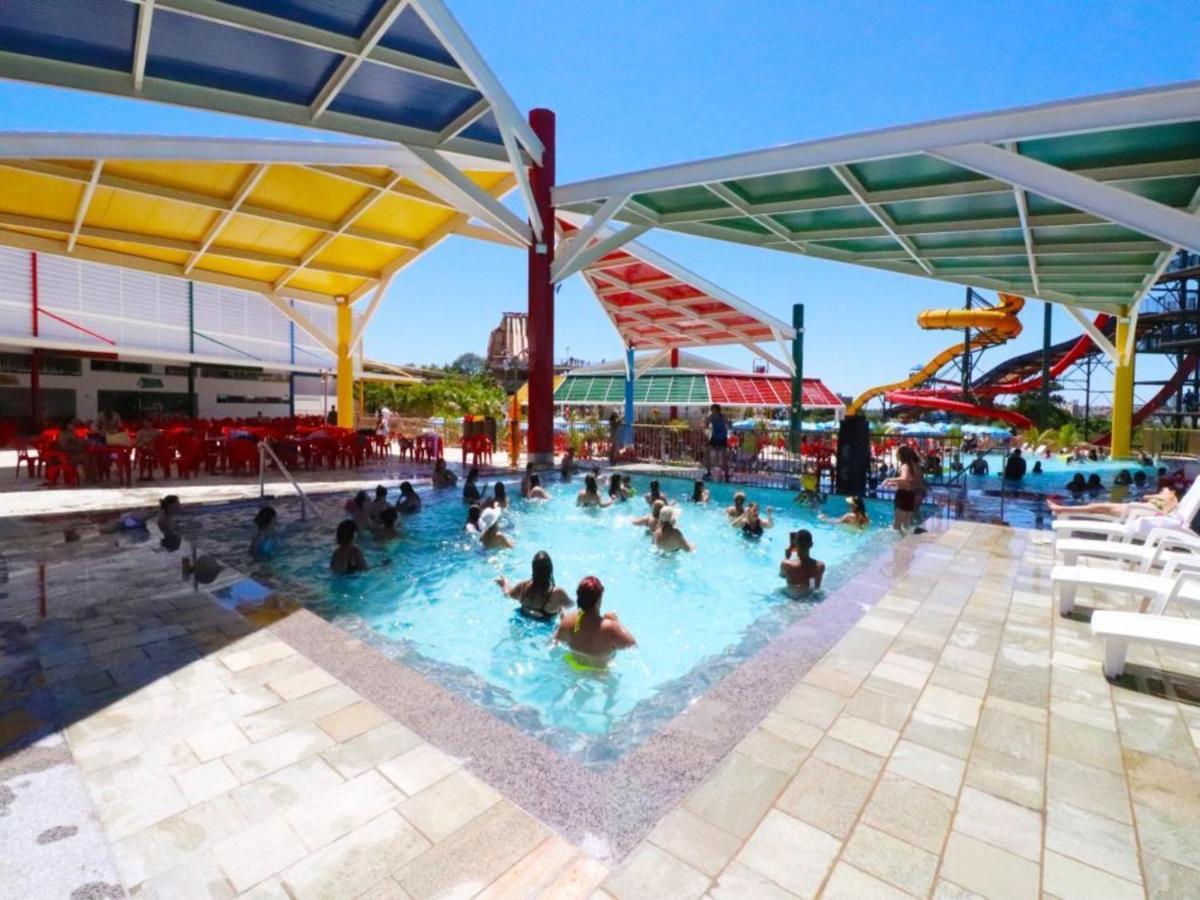 Diroma Resort Com Um Dia No Acqua Park Калдас-Новас Екстер'єр фото